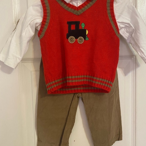 Nursery Rhyme 3 Piece Train Outfit - Picture 4 of 9